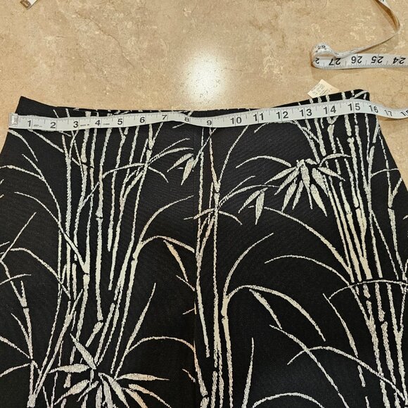 NWT Talbots Petites Black White Bamboo Print Stretch Capri Crop Pants Size 10P - Picture 3 of 7